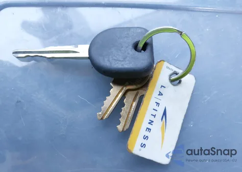 2010 Chevrolet Silverado 1500 Lt from USA, damaged, VIN 1GCSCSE06AZ263210